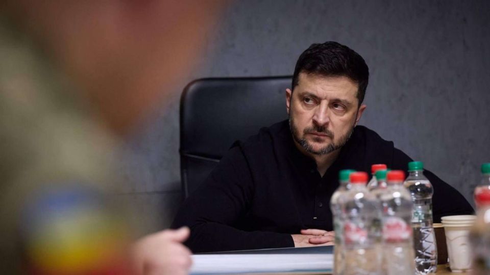 Зеленский заявил о корректировке работы переговорной группы