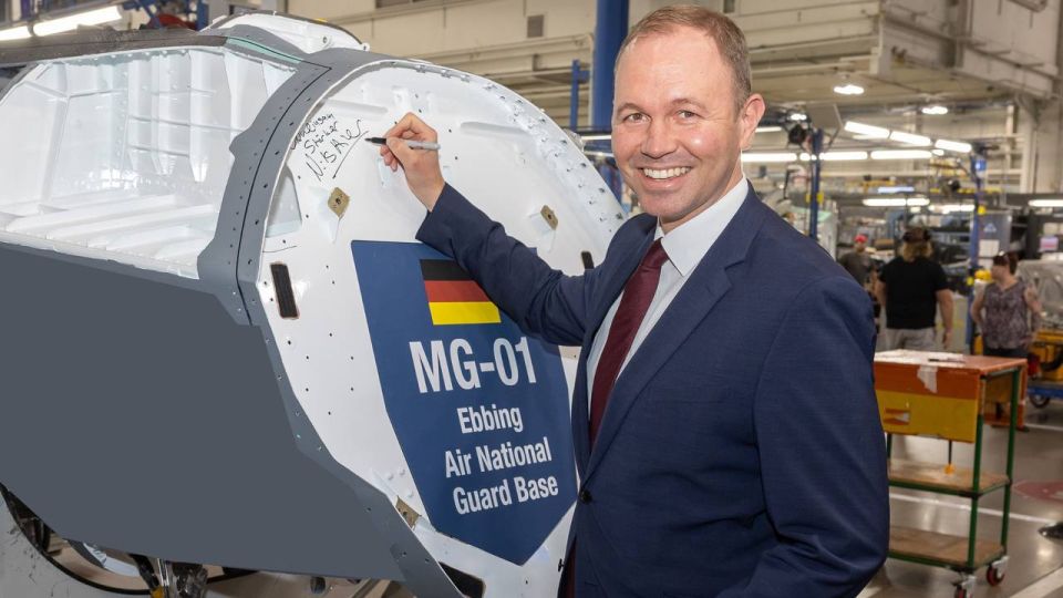 ������� Lockheed Martin ����������������� �� ���� ������ � ����-�����, ���� �����, �������� � ������ ��� ������ �������� F-35A Lightning II ��� �������� ���