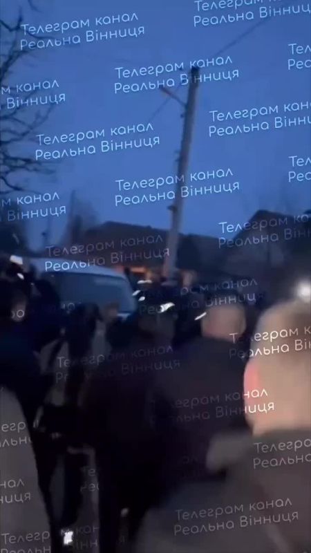 ������ ��������: � ��������� ������� �� ���� ����� ������ ������� �� ��� �������� (���) � ������� "������!" (�����)