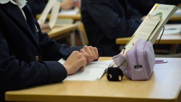 Сведения о подвигах героев СВО вошли в учебники по русскому языку для 10-11-х классов, сообщила советник президента РФ Елена Ямпольская