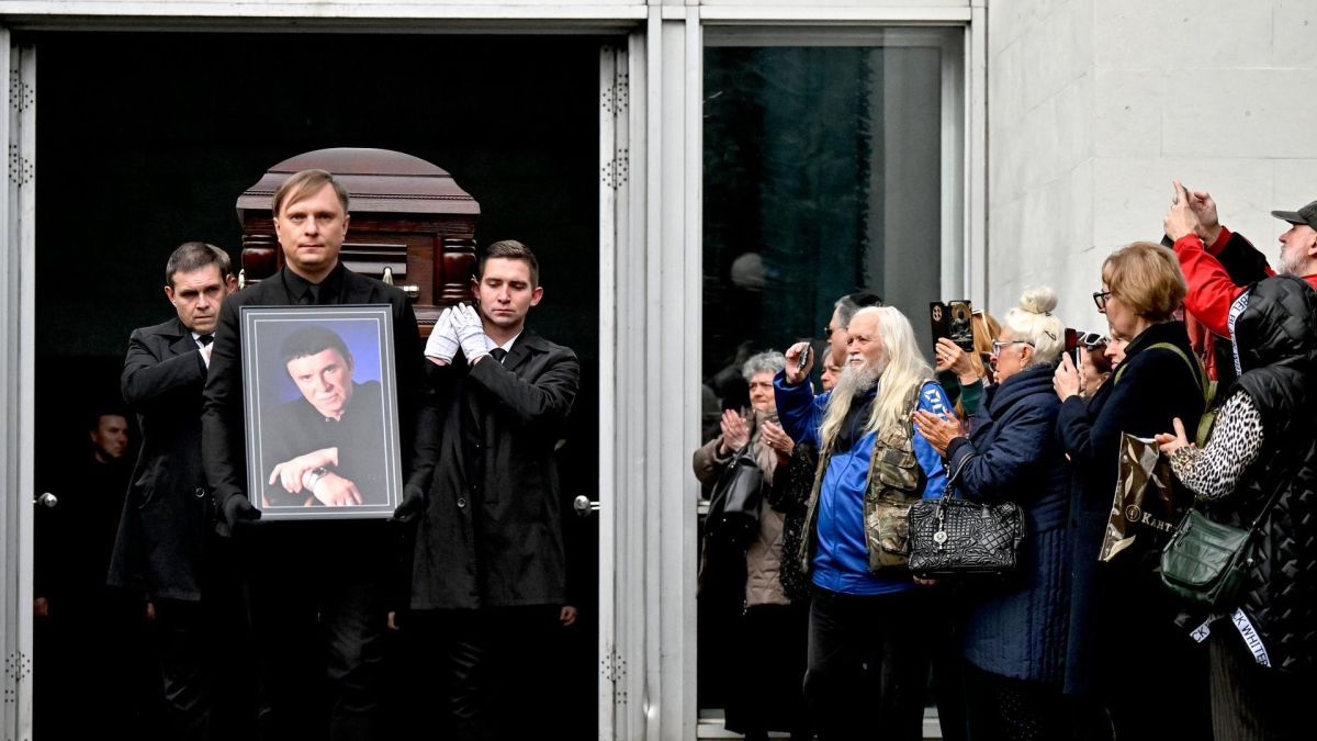 Кашпировского похоронят у ставки Гитлера